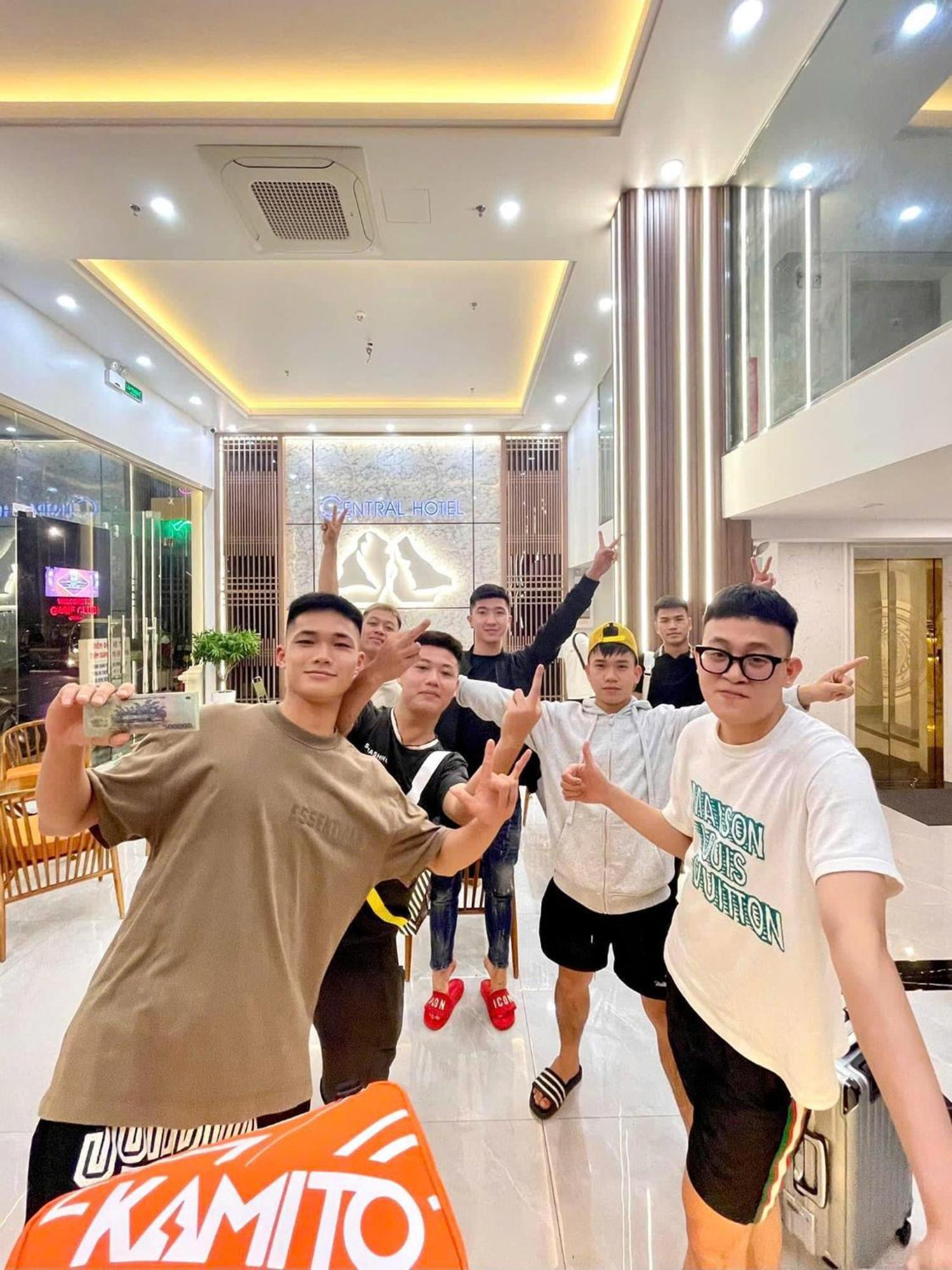 下龙中央酒店 下龍 外观 照片